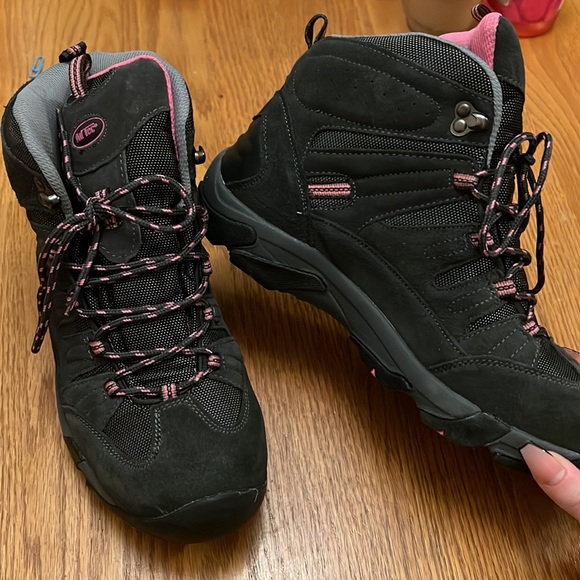 NEW IN BOX Grey/Pink Ad Tec Hiking Boots - Picture 6 of 7